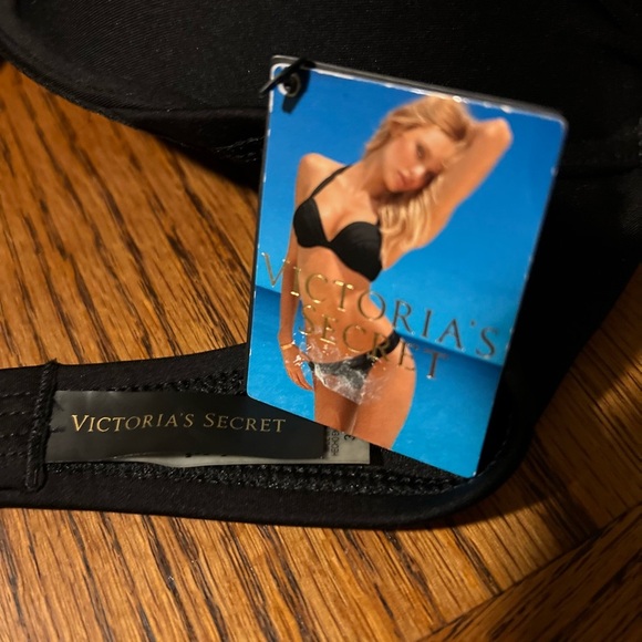Victoria's Secret 34D- Add +2 Cups
Bombshell Bra - Picture 7 of 8